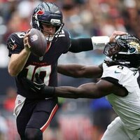 NFL roundup: Texans outscore Jags 26-0 in 4th, surge to win
