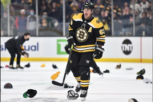 NHL roundup: Brad Marchand's hat trick propels Bruins past Habs