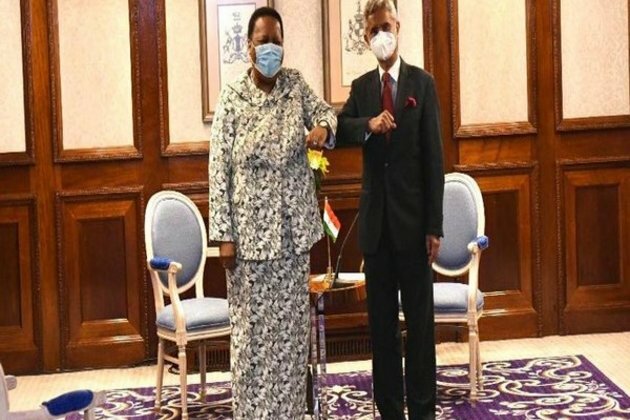 Jaishankar meets South African counterpart