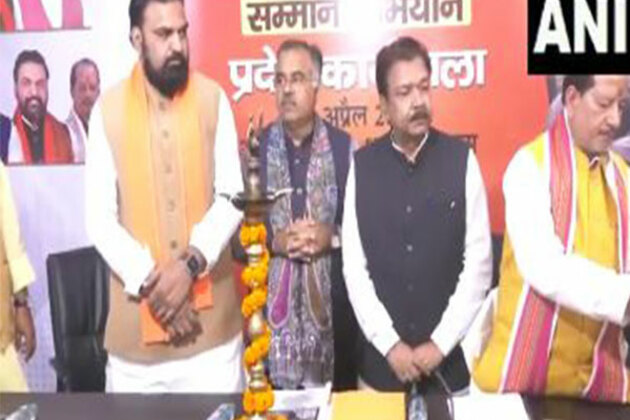 Bihar: Key BJP leaders hold meeting party leaders, workers; pay tributes to BR Ambedkar