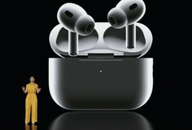 Apple rolls out first firmware update for AirPods Pro 2