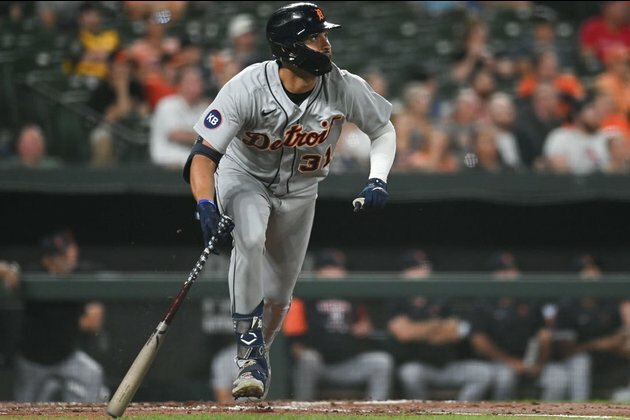 Though out of playoffs, Tigers, Royals take momentum into meeting