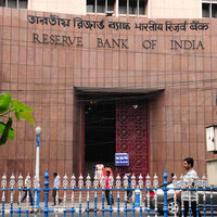 India rushes to reclaim gold reserves