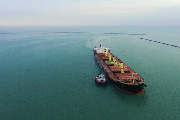 Indias oil imports from Russia surge  Reuters