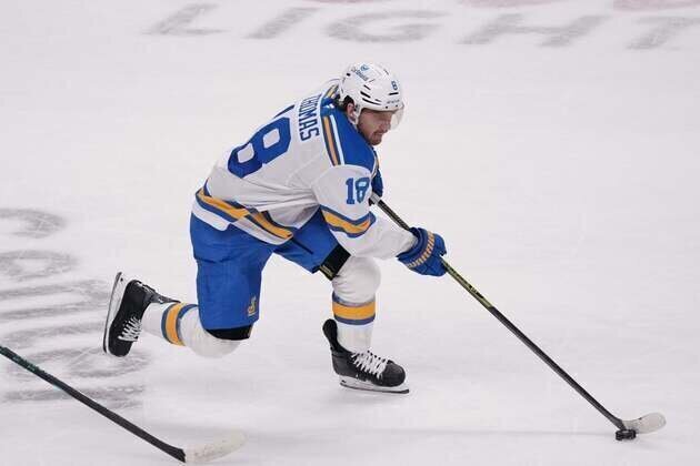 Blues, Kings look to make up playoff ground against each other