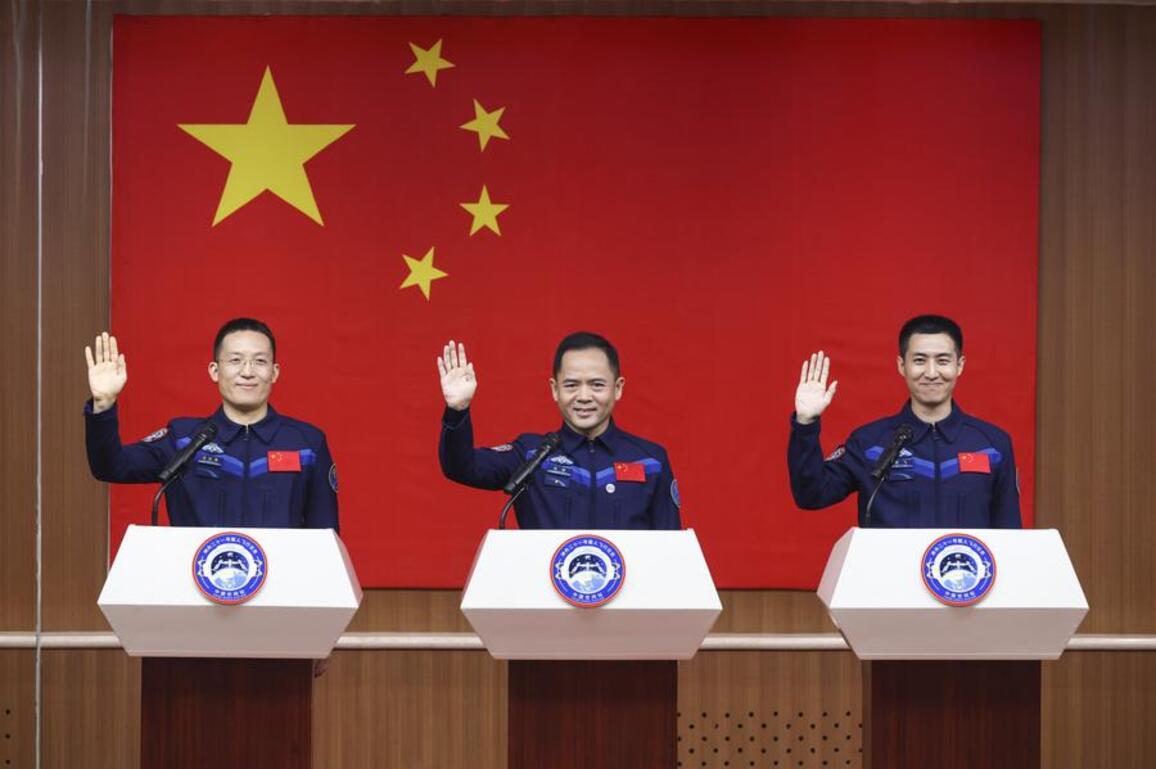 Update: China unveils Shenzhou-21 crew for more diversified space sci-tech experiments
