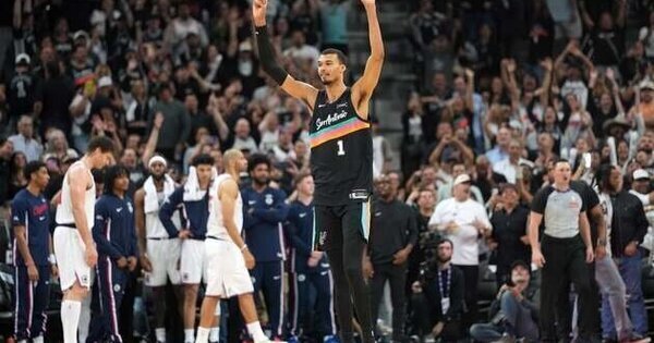 Injured Clippers prepare to host Spurs machine