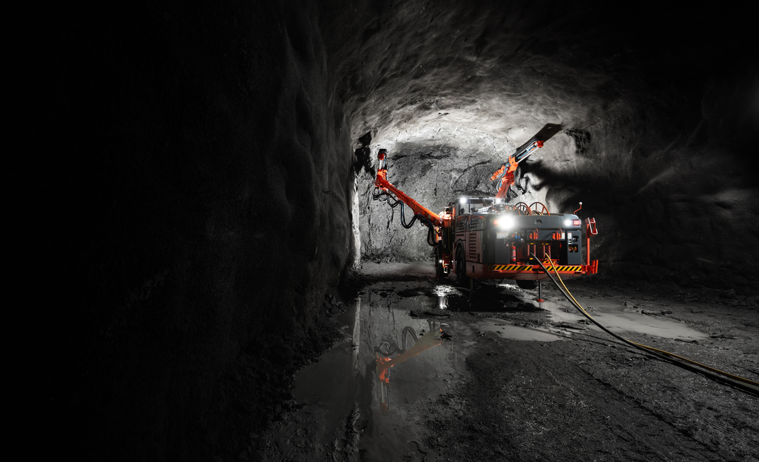Sandvik' iNav total station is an optional feature available on Sandvik DT923i, Sandvik DT1132i and Sandvik DT1232i tunnelling jumbos