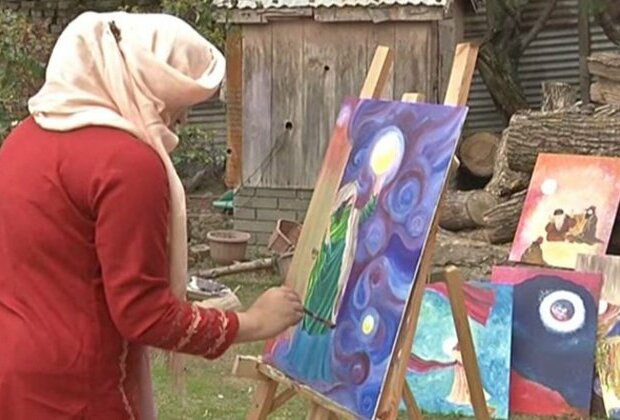 Female Sufi painter from J-K inspires people to use art as therapy