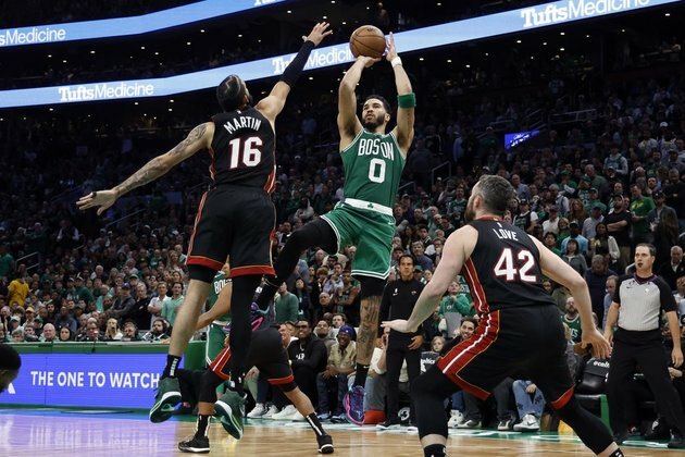 'Relaxed' Celtics look to even series vs. Heat in Game 6