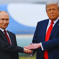 Putin Tells Trump He May Announce Victory Day Ceasefire in Ukraine