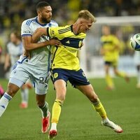 Nashville SC ride trophy high into match with CF Montreal