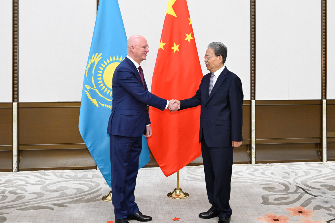 CHINA-HAINAN-BOAO-ZHAO LEJI-KAZAKHSTAN-MEETING (CN)
