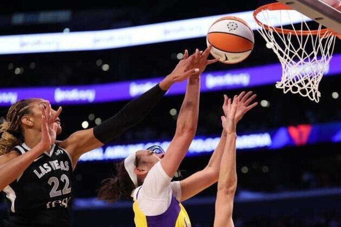Aces bounce back from rough opener, steamroll Sparks