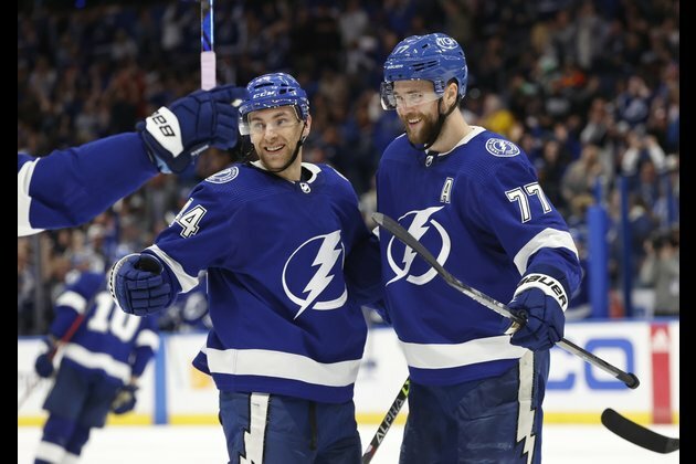 Victor Hedman, Lightning look to keep rolling vs. Bruins