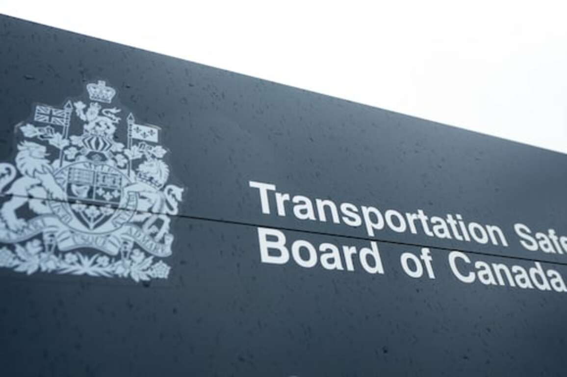 TSB investigating after 2 CN trains crash in Alberta Sunday morning