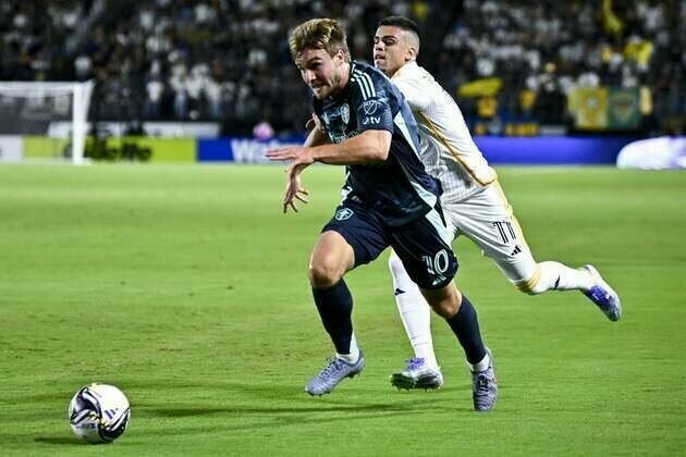 Sounders shut out Galaxy, charge into Leagues Cup final