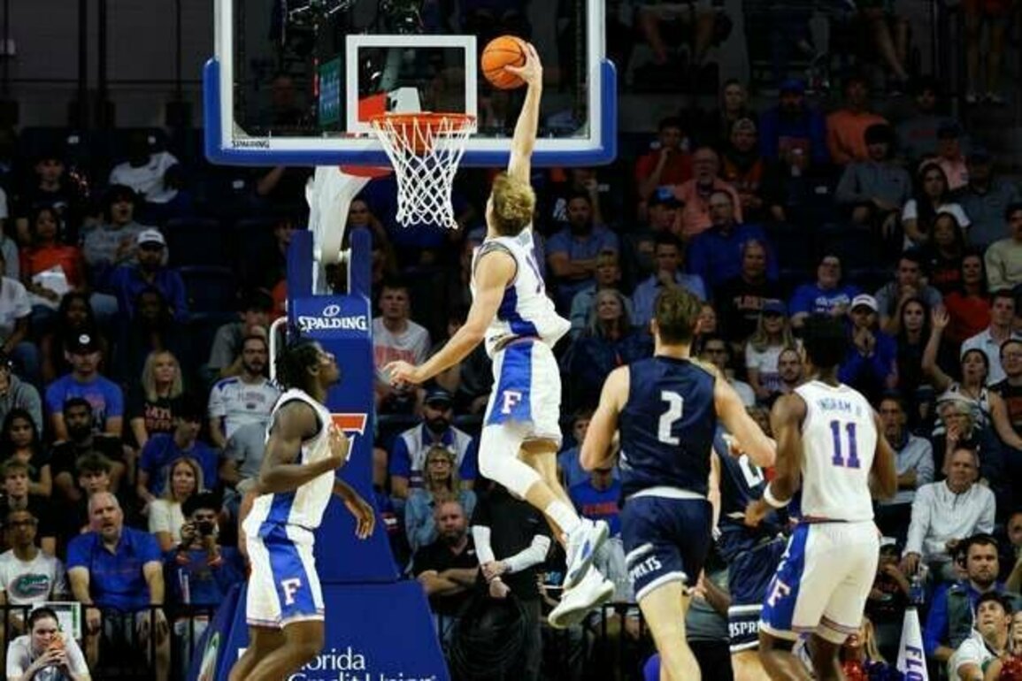 No. 3 Florida dominates North Florida after unfurling champ banner