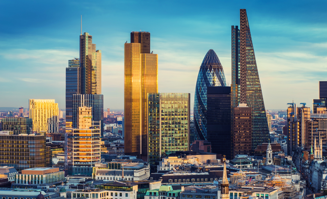 Ontario lays red carpet for miners