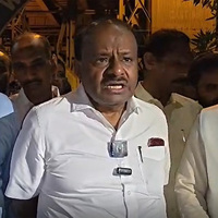 Visakhapatnam steel plant tragedy: Union Minister HD Kumaraswamy announces Rs 25 lakh ex-gratia for families of deceased