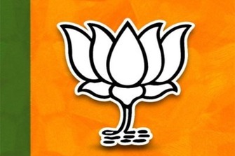 Mamata Banerjee was mocking at Khidirpur fire victims by handing peanuts: West Bengal BJP