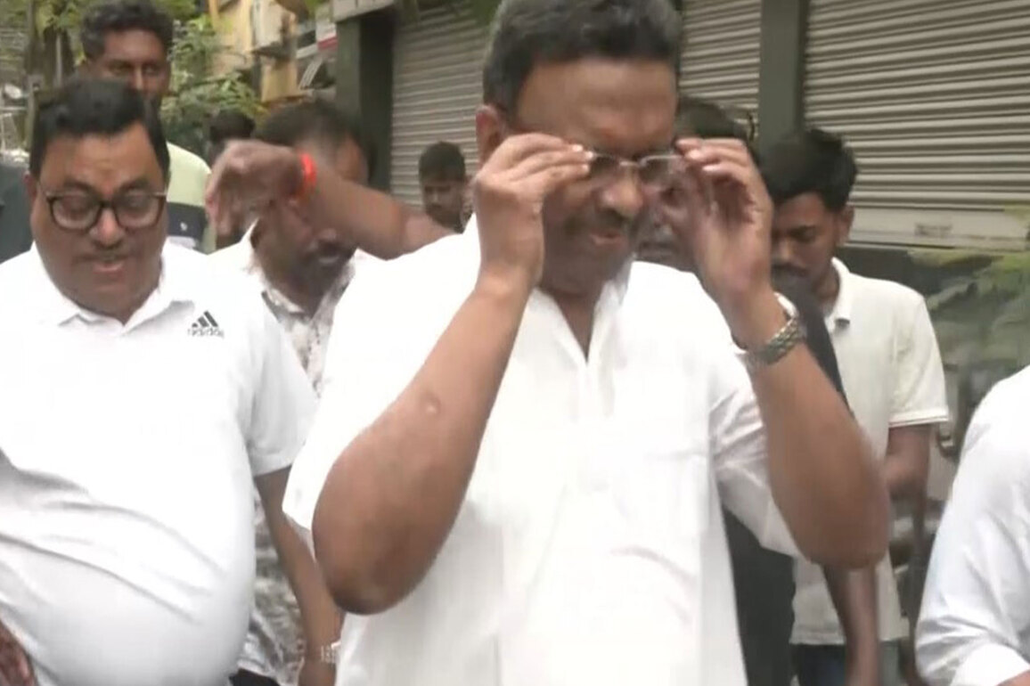 Kolkata Mayor Firhad Hakim flags BJP as threat for Bengali community