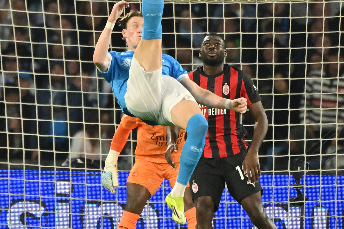 (SP)ITALY-NAPLES-FOOTBALL-SERIE A-NAPOLI VS AC MILAN