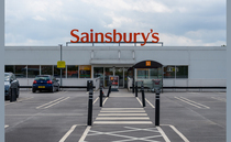 British growers seal Sainsbury's deal to safeguard salad availability