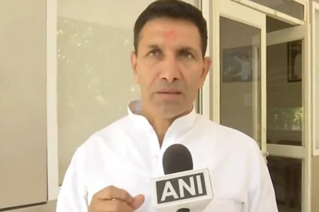 "If cancer-causing elements not found in 10 km radius of disposal site, will publicly apologise": Congress' Patwari on Union Carbide waste disposal