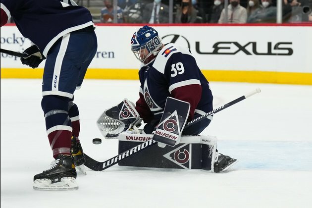 NHL roundup: Pavel Francouz's shutout gives Avs 7th straight win