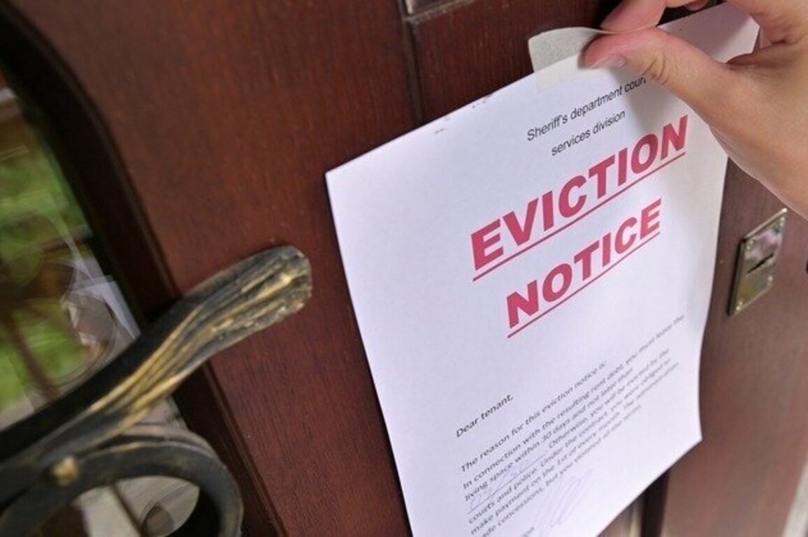 Tenant town halls across Virginia inform renters of new housing laws  