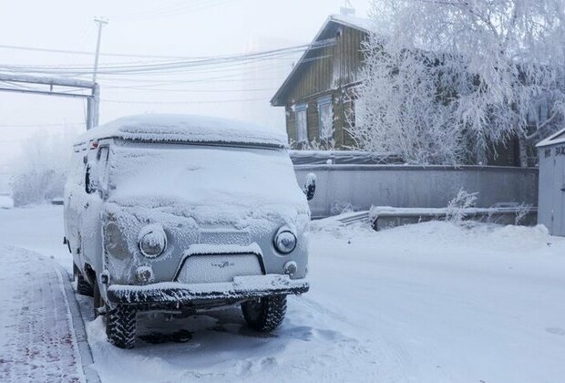 What do Russians drive when it is minus 50&#2013266096;C outside