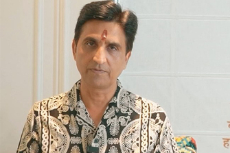 Poet Kumar Vishwas urges news channels, broadcasters to not run "unverified", "unauthorised" news amid rising India-Pakistan tensions