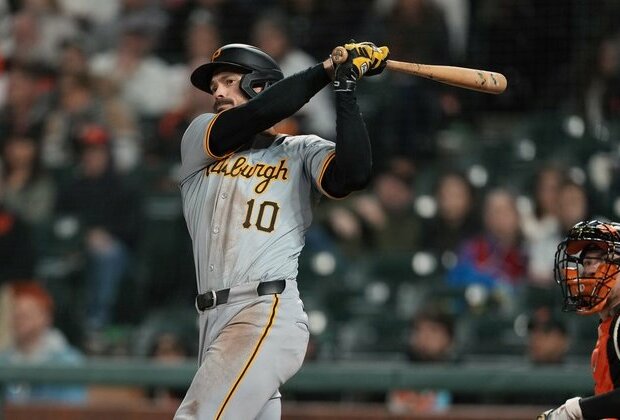 Pair of homers lift Pirates over Giants in 10