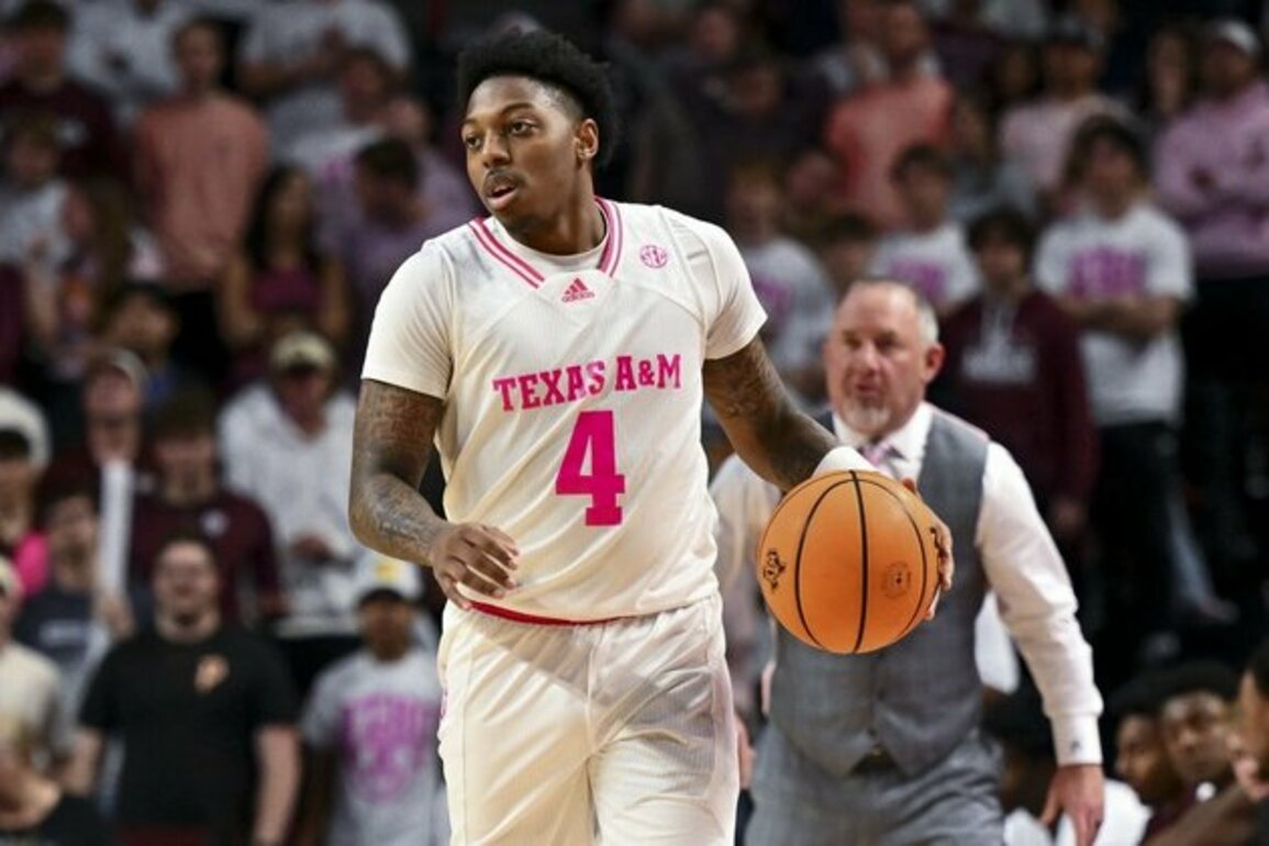 Unbeaten at home, No. 15 Mizzou hosts No. 10 Texas AM
