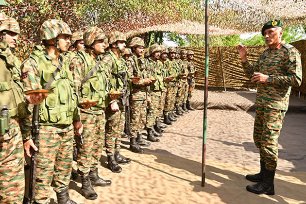 J-K: Northern Army Commander visits Poonch, Naushera; reviews security situation, operational preparedness