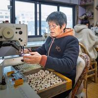 Chinese town breathes new life into traditional qipao industry