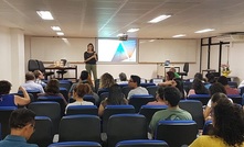  Lilia Sant’Agostino em palestra para estudantes da UNB