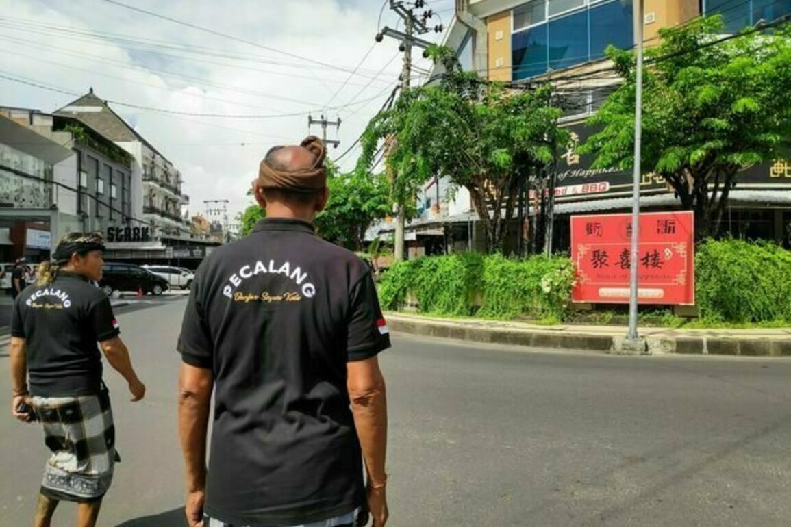 Pergeseran fungsi pecalang: Dari penjaga ritual ke pengawas pariwisata