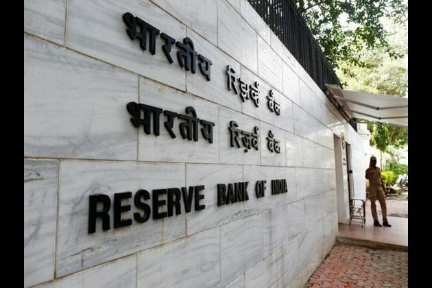 RBI asks banks not to charge savings account customers for NEFT
