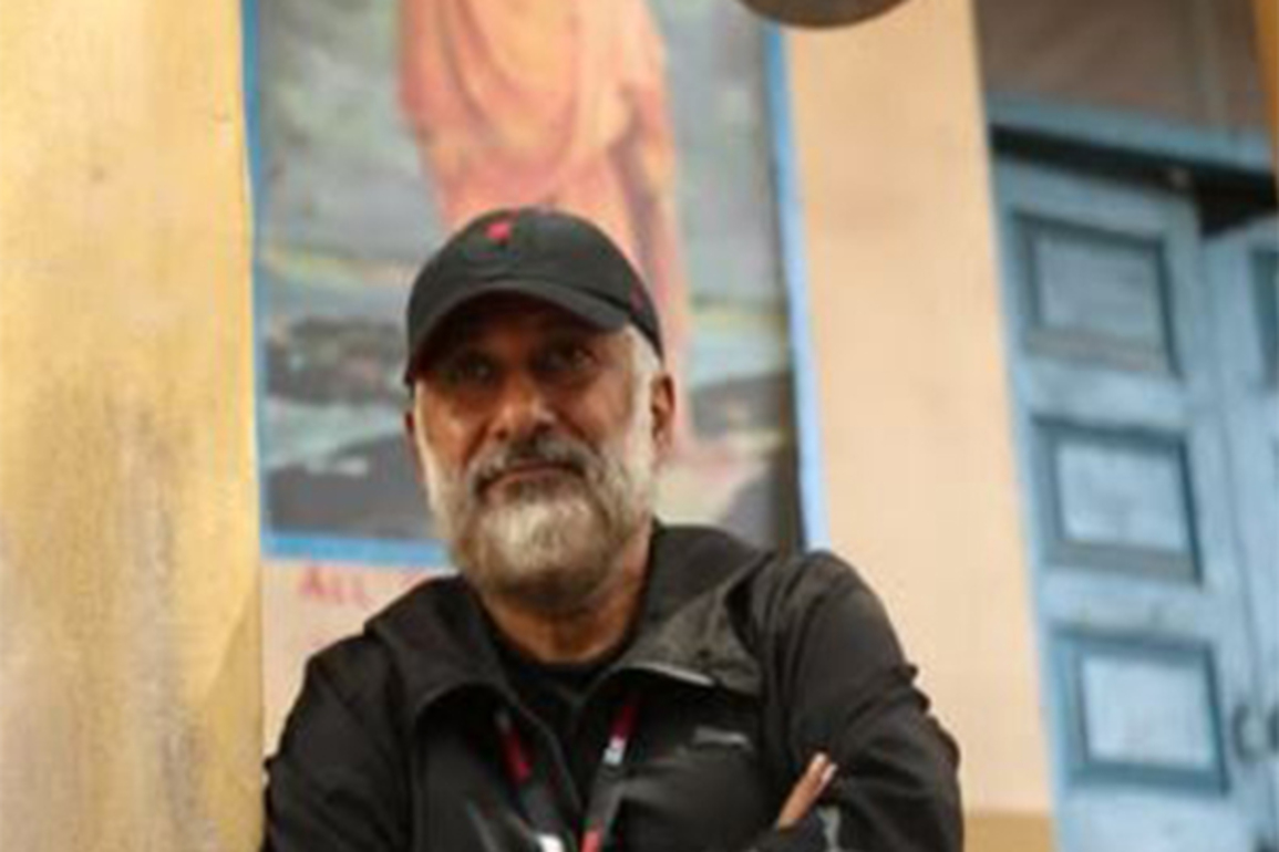 Vivek Agnihotri seeks blessings at Kalighat temple ahead of 'The Bengal Files' trailer launch