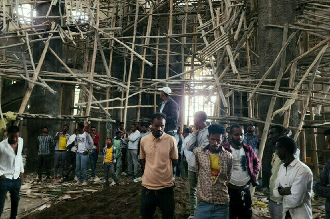 Scaffolding collapse at Ethiopian church kills dozens