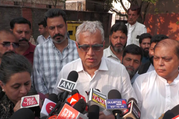 J-K: TMC delegation meets with families in Poonch affected by Pakistani shelling