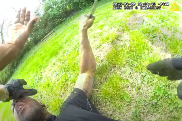 BWC- Agitated man stabs Ky. officer&#39;s ballistic vest before fatal OIS