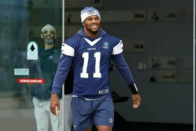 No big deal, but Jerry Jones thanks Micah Parsons for reporting to Cowboys camp