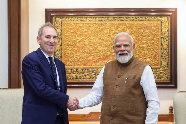Global CEOs are lining up to write cheques for India