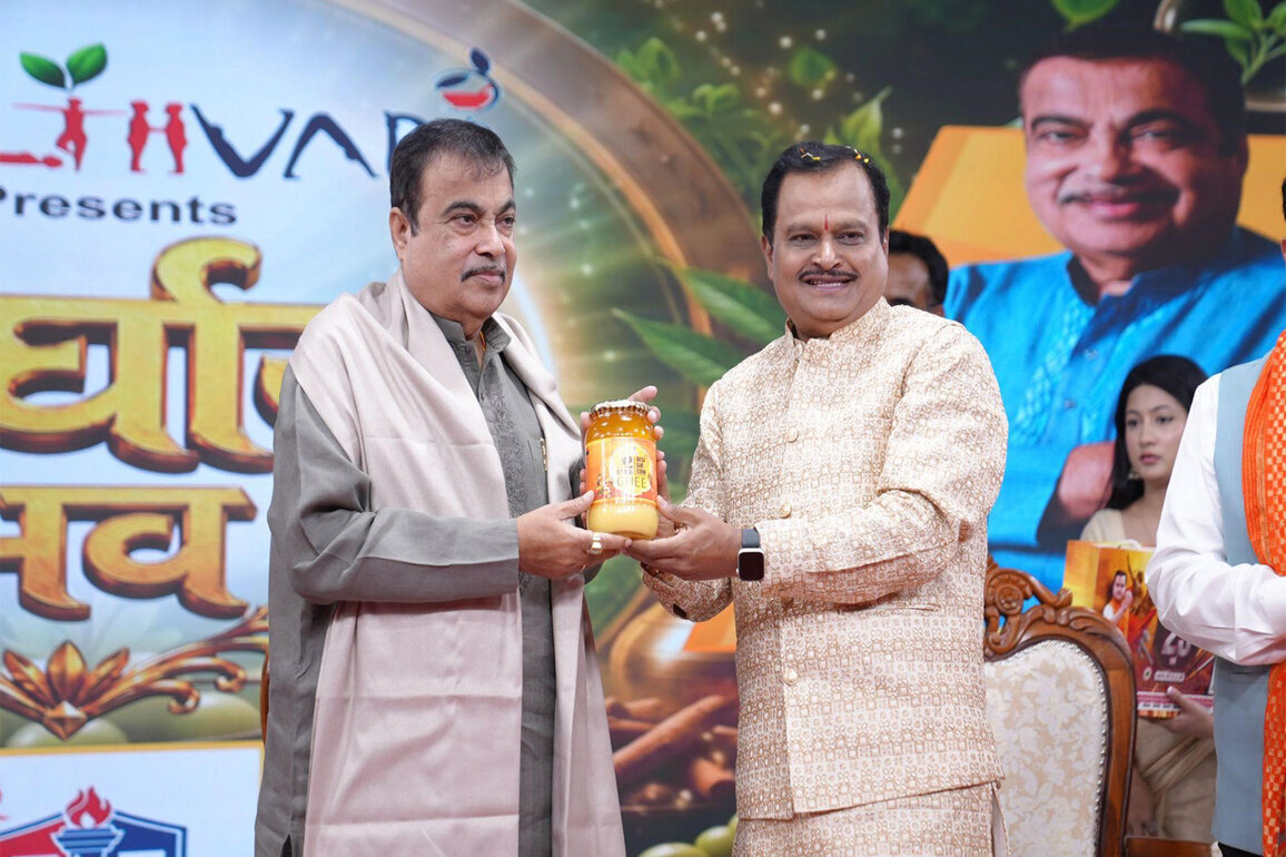 Union Minister Nitin Gadkari Inaugurates Healthvadi in Noida, Advocates Preventive Healthcare and Wellness Awareness
