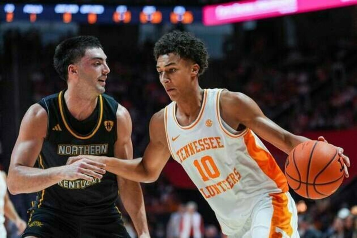 No. 20 Tennessee rides 'assertive' Nate Ament into clash vs. North Florida