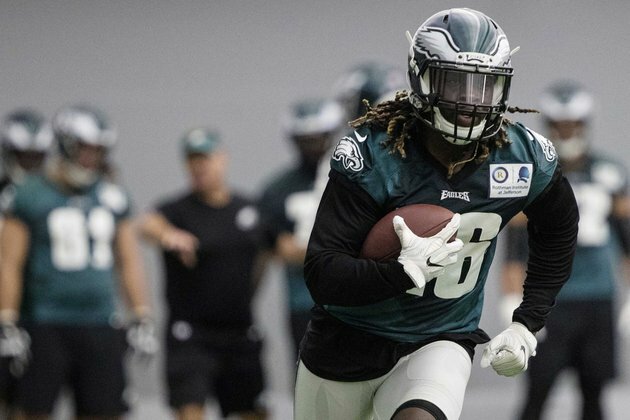 Eagles RBs coach: Ajayi is the guy in backfield