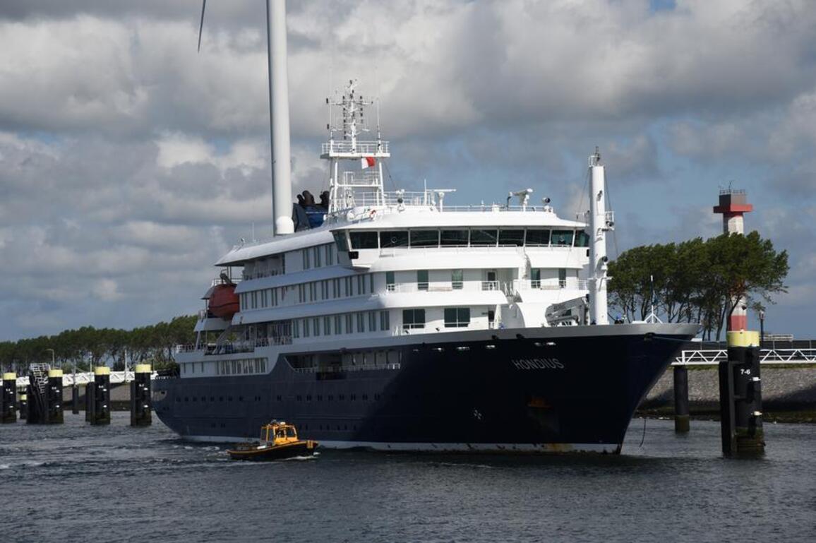 How should recent wave of cruise ship outbreaks be understood?